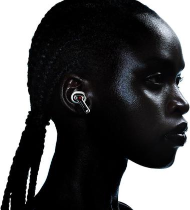 Imagem de Fones de ouvido sem fio Nothing Ear com integração ChatGPT brancos