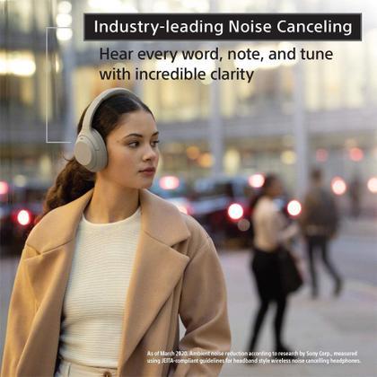 Imagem de Fones de ouvido Sony WH-1000XM4 sem fio com cancelamento de ruído pretos