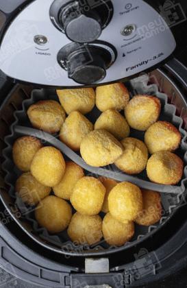 Imagem de Forma de Cozimento Assadeira Redonda Com Divisória de Silicone Fritadeira Elétrica Air Fryer Microondas Forno Elétrico