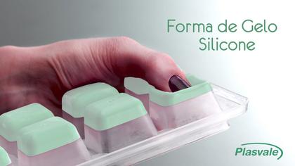 Imagem de Forma De Gelo Fundo De Silicone Com Tampa 26cm 240ml Prática