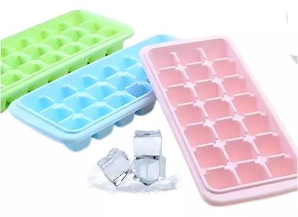 Imagem de Forma De Gelo Silicone Flexível 24 Cubos Papinha Tampa