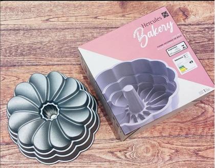 Imagem de Forma decorada para bolo Hercules UC135-01 Aluminio