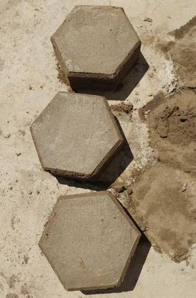 Imagem de Forma Fazer Bloco Sextavado 1 Bloco 17x4cm Lajotinha Piso