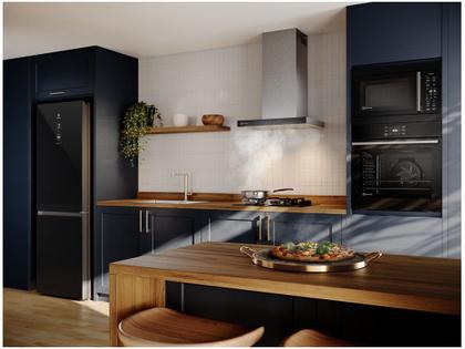 Imagem de Forno de Embutir Elétrico Electrolux 80L Experience Air fryer, PerfectCook360 e Painel Touch (OE8EA)
