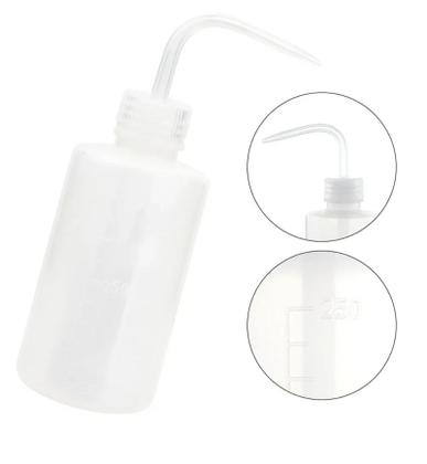 Imagem de Frasco Almotolia Pisseta Bico Curvo 100ml - Dosador para Procedimentos