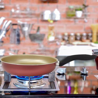 Imagem de Frigideira 20cm Com Tampa De Vidro Alumi-Aço linha PREMIUM J4TECH Alumínio Antiaderente Ultra Resistente Cereja Com Dourado 