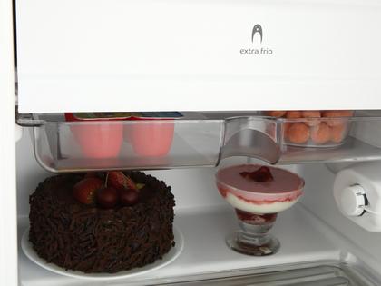 Imagem de Frigobar Consul 76 litros com Gaveta Multiuso CRC08CB