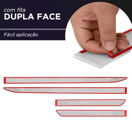 Imagem de Friso Lateral para Polo 2018 a 2025 com Grafia Cromada Alto Relevo