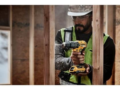 Imagem de Furadeira E Parafusadeira 13mm Sem Fio Dewalt, Modelo Dcd7781d2 Furadeira De Impacto Com Maleta De Ferramentas 2 Bateria