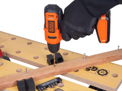 Imagem de Furadeira e Parafusadeira Black&Decker 12V - Velocidade Variável e Reversível 3/8” LD12SP