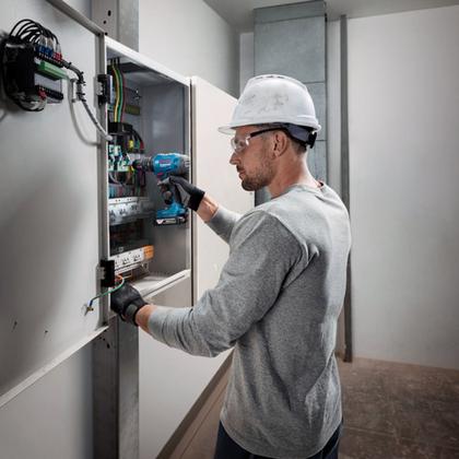 Imagem de Furadeira Parafusadeira de impacto bateria 1/2" 18V 2Ah c/ kit de acessórios - GSB 183-LI (110V/220V)