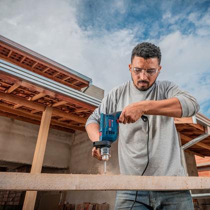 Imagem de Furadeira Parafusadeira de Impacto Bosch, 750W, 110V, com Kit 10 Brocas  Compacta, Reversível e Velocidade Variável  GSB 13 RE