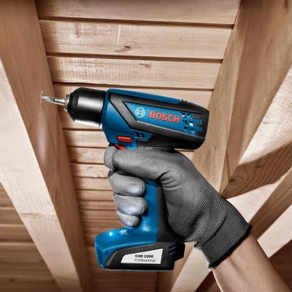 Imagem de Furadeira Parafusadeira Sem Fio De 6mm Bosch Gsr 1000 Smart 12v Com Maleta Bivolt 700rpm