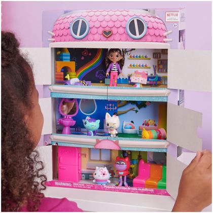 Gabby's Dollhouse - Pacote Surpresa Exclusivo Amazon com Figuras, Móveis e Brinquedos para Crianças (3+) Imagem de Gabby's Dollhouse - Pacote Surpresa Exclusivo Amazon com Figuras, Móveis e Brinquedos para Crianças (3+)