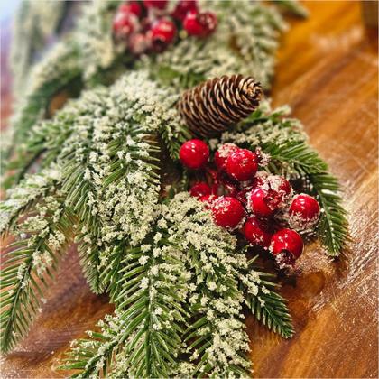 Imagem de Galho Pendente Nevado Com Pinhas Berries Enfeite Natal 70Cm