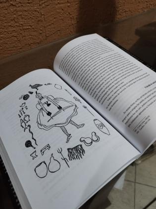 Imagem de Galinha D'Angola: Iniciação e Identidade na Cultura Afro-Brasileira - Anthropocenus Medawar Editora