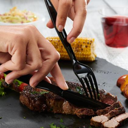 Imagem de Garfos de plástico Comfy Package Basic Black pacote com 100