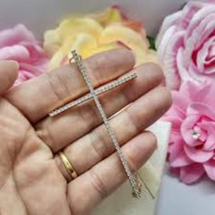 Imagem de Gargantilha crucifixo Prata 925 cravejado com micro zircônias ao redor colar cruz feminina