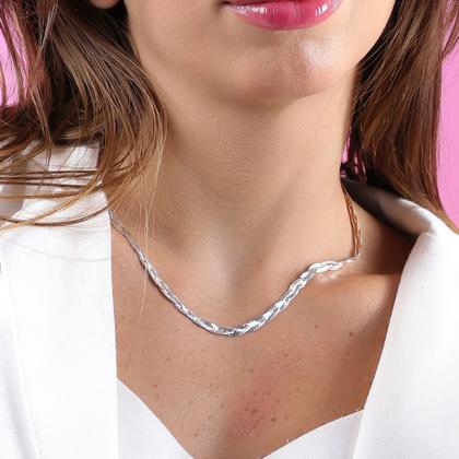 Imagem de Gargantilha Feminina 40cm Curta Trançada 3 Fios Prata 925