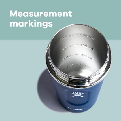 Imagem de Garrafa agitadora Hydro Flask isolada 700mL