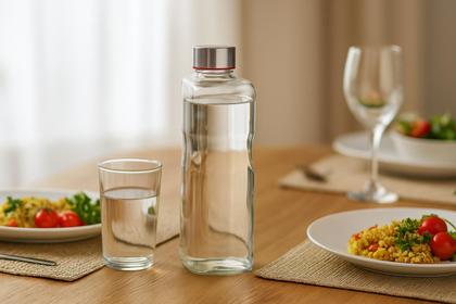 Imagem de GARRAFA ÁGUA SUCO LEITE HOME&CO VIDRO 1,1 LITROS 27x8x8cm TRANSPARENTE COM TAMPA