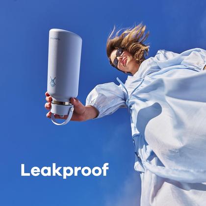 Imagem de Garrafa de água Hydro Flask Isolada em Aço Inoxidável 700mL