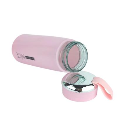 Imagem de Garrafa de Vidro 400ml Revestida com Alça Resistente e Tampa Garrafa Squeeze de Vidro