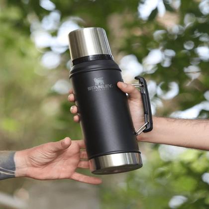 Imagem de Garrafa Termica Stanley Classic 8019 Matte Black 950Ml
