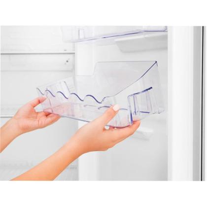 Imagem de Geladeira Electrolux Cycle Defrost 260L Super Freezer Duplex Branca DC35A