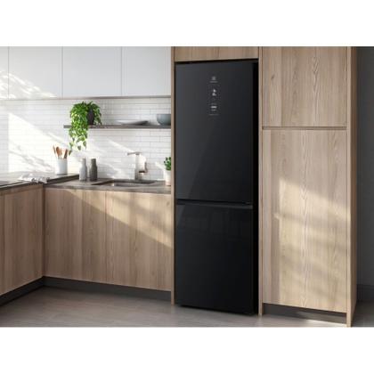 Imagem de Geladeira Electrolux Frost Free Inverter 322L Efficient AutoSense Inverse Preta (IB42G)