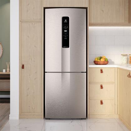 Imagem de Geladeira Electrolux Frost Free Inverter 490L Efficient com AutoSense Inverse Inox Look (IB7S)