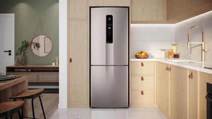 Imagem de Geladeira Electrolux Frost Free Inverter 490L Experience Inverse cor Inox Look (IB51S)