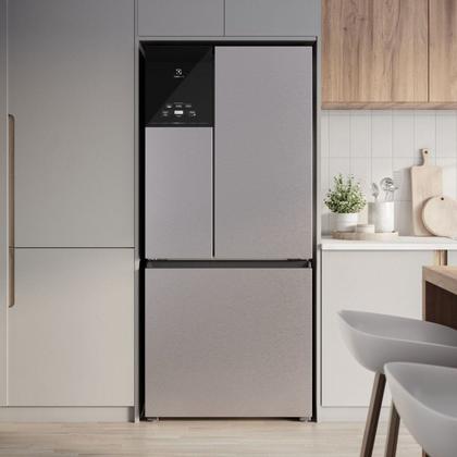 Imagem de Geladeira Electrolux Frost Free Inverter 590L AutoSense 3 Portas Cor Inox Look IM8S