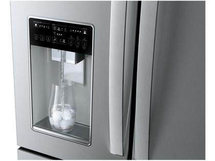 Imagem de Geladeira/Refrigerador Brastemp Frost Free Inverse Inox 515L com Dispenser de Água e Gelo BRH85