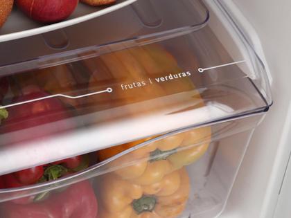 Geladeira/Refrigerador Electrolux Cycle Defrost Duplex Branco 260L DC35A Imagem de Geladeira/Refrigerador Electrolux Cycle Defrost Duplex Branco 260L DC35A