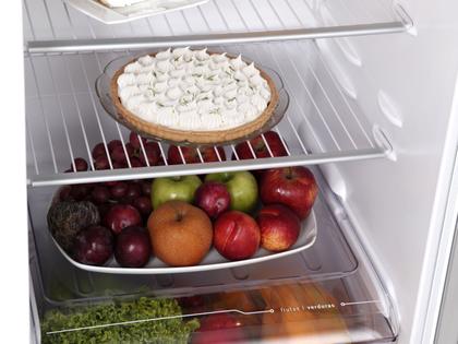 Geladeira/Refrigerador Electrolux Cycle Defrost Duplex Branco 260L DC35A Imagem de Geladeira/Refrigerador Electrolux Cycle Defrost Duplex Branco 260L DC35A