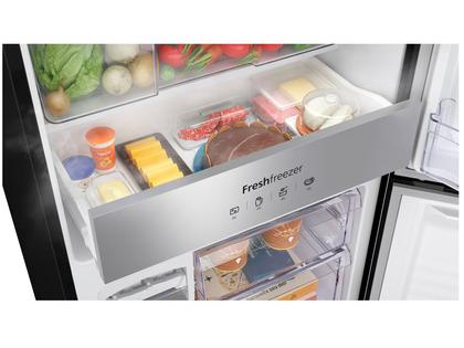 Geladeira/Refrigerador Panasonic Frost Free Duplex Inverse Black Glass 450L BB65 Imagem de Geladeira/Refrigerador Panasonic Frost Free Duplex Inverse Black Glass 450L BB65