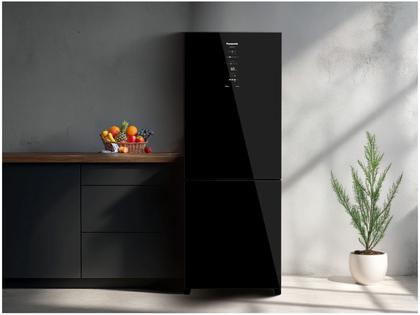 Geladeira/Refrigerador Panasonic Frost Free Duplex Inverse Black Glass 450L BB65 Imagem de Geladeira/Refrigerador Panasonic Frost Free Duplex Inverse Black Glass 450L BB65