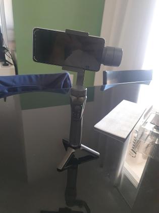 Imagem de Gimbal Estabilizador Eletrônico de 3 Eixos para Smartphone Com Tripé Portátil - Envio Rápido