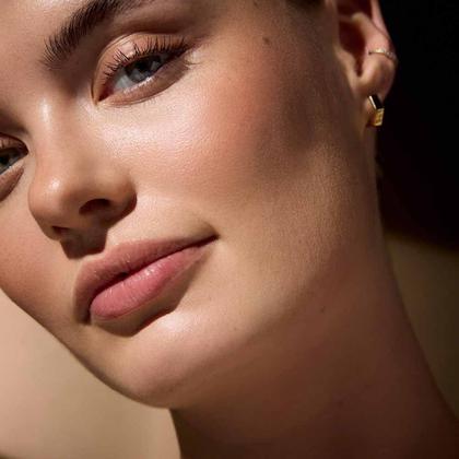 Imagem de Gloss Labial Catrice Mulher Maravilha 3,4ml