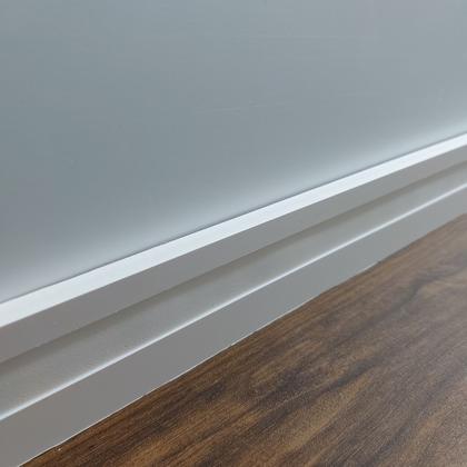 Imagem de Guarnição/Moldura de Poliestireno Branco Frisado 5cm de altura Formix 3D - 1 Metro