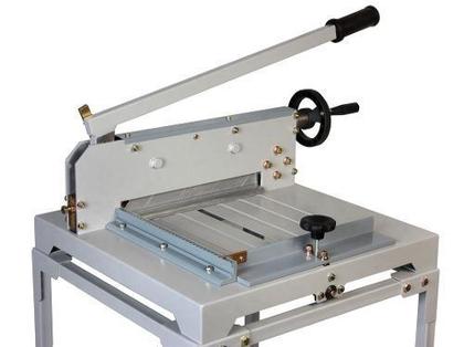 Imagem de Guilhotina de Facão com Mesa Semi Industrial 340mm 300 Fls