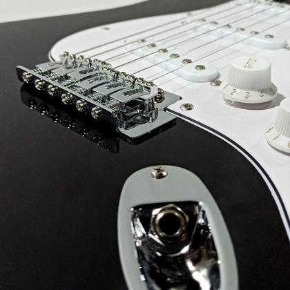 Guitarra Elétrica Stratocaster Maple Escala 25,5mm 3 Captadores
