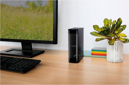 Imagem de HD Externo WD easystore 8TB USB 3.0 Hard Drive - Preto WDBAMA0080HBK-NESN
