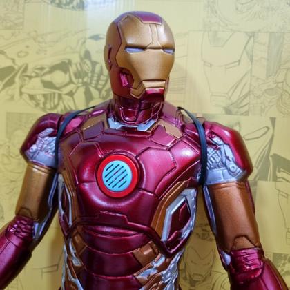 Imagem de Homem De Ferro Boneco Gigante Vingador Com Som 50cm Marvel