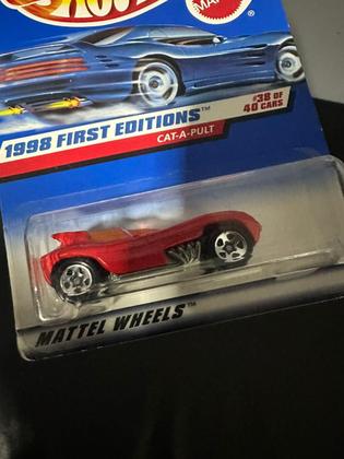 Imagem de Hot Wheels Mainline Cat A Pult Vermelho
