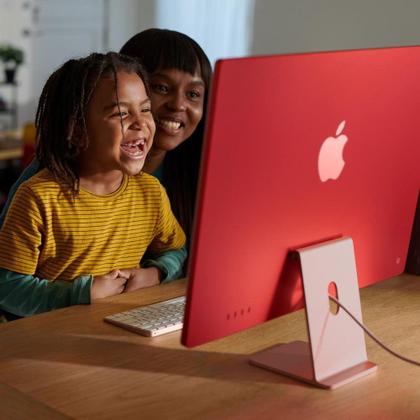 Imagem de iMac Apple Tela Retina 24" 4.5K, Chip M4, CPU 10 Núcleos, GPU 10 Núcleos, Neural Engine de 16 Núcleos, 16GB RAM, SSD 256GB, Rosa - MWV43BZ/A