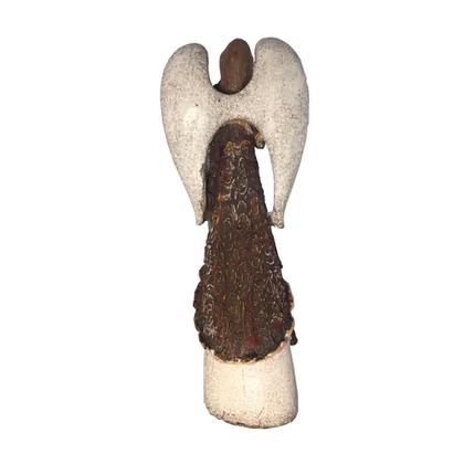 Imagem de Imagem Em Resina De Santo Anjo Com Coração Nas Mãos