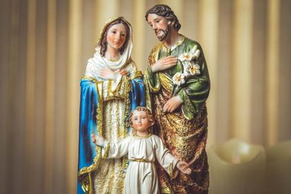 Imagem de Imagem Sagrada Família 30cm Resina Importada