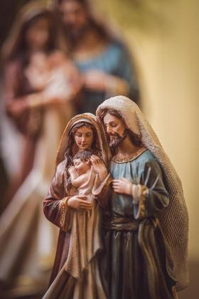 Imagem de Imagem Sagrada Família Ternura 20cm Resina Importada